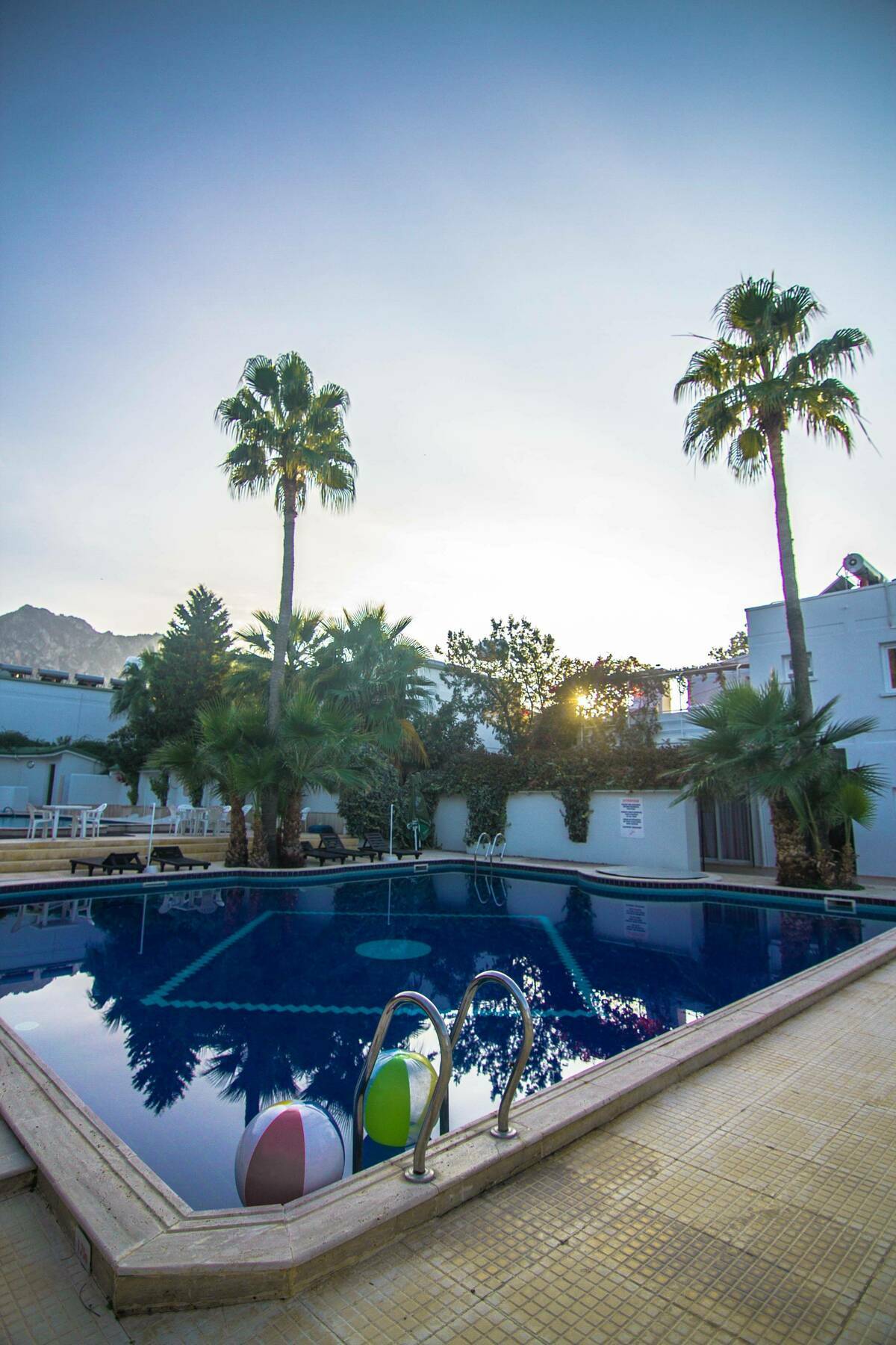 The Pine Bay Club Hotel Kyrenia  Exterior photo